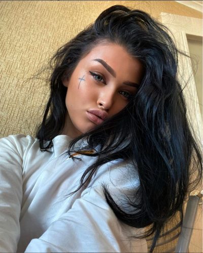 Эскортница Ника